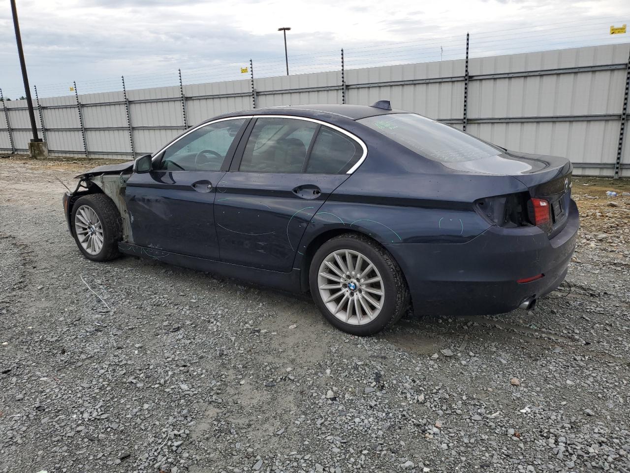 2011 BMW 5 Series - Image 2