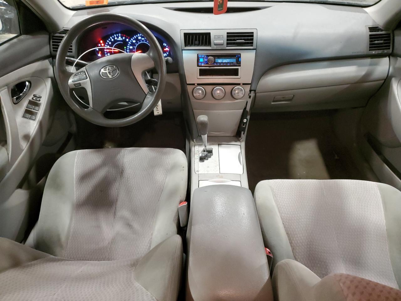 2010 TOYOTA CAMRY - Image 8