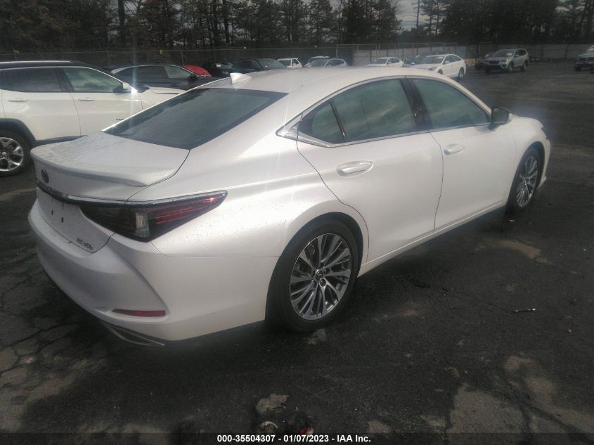 2020 Lexus ES350 - Image 5