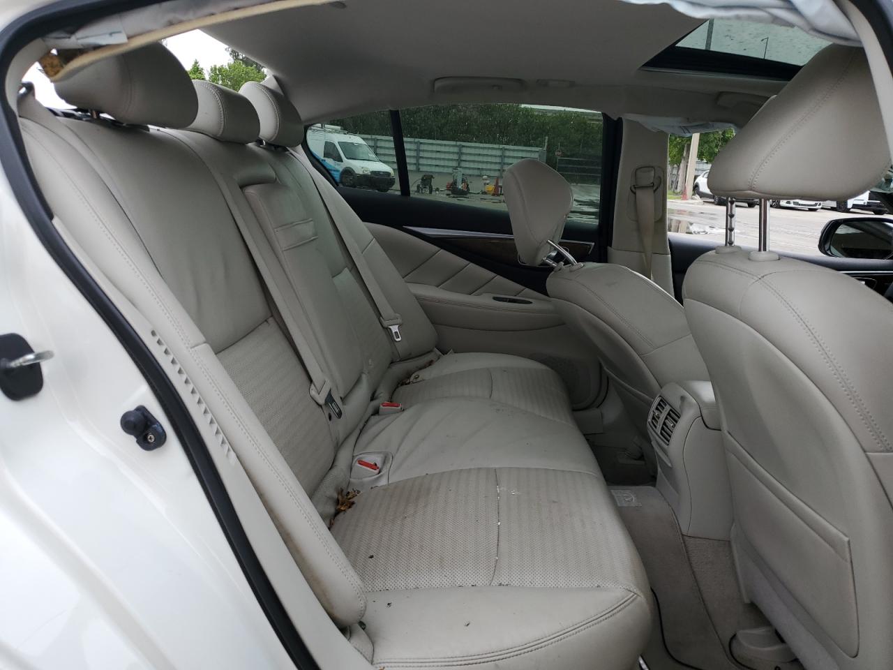 2014 Infiniti Q50 - Image 10