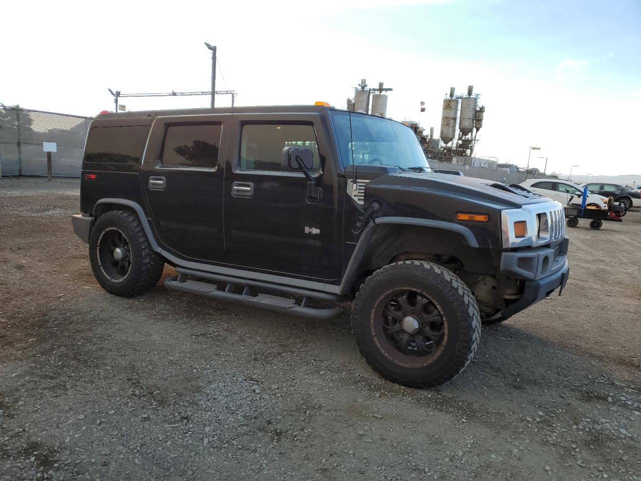 2004 HUMMER H2 - Image 4