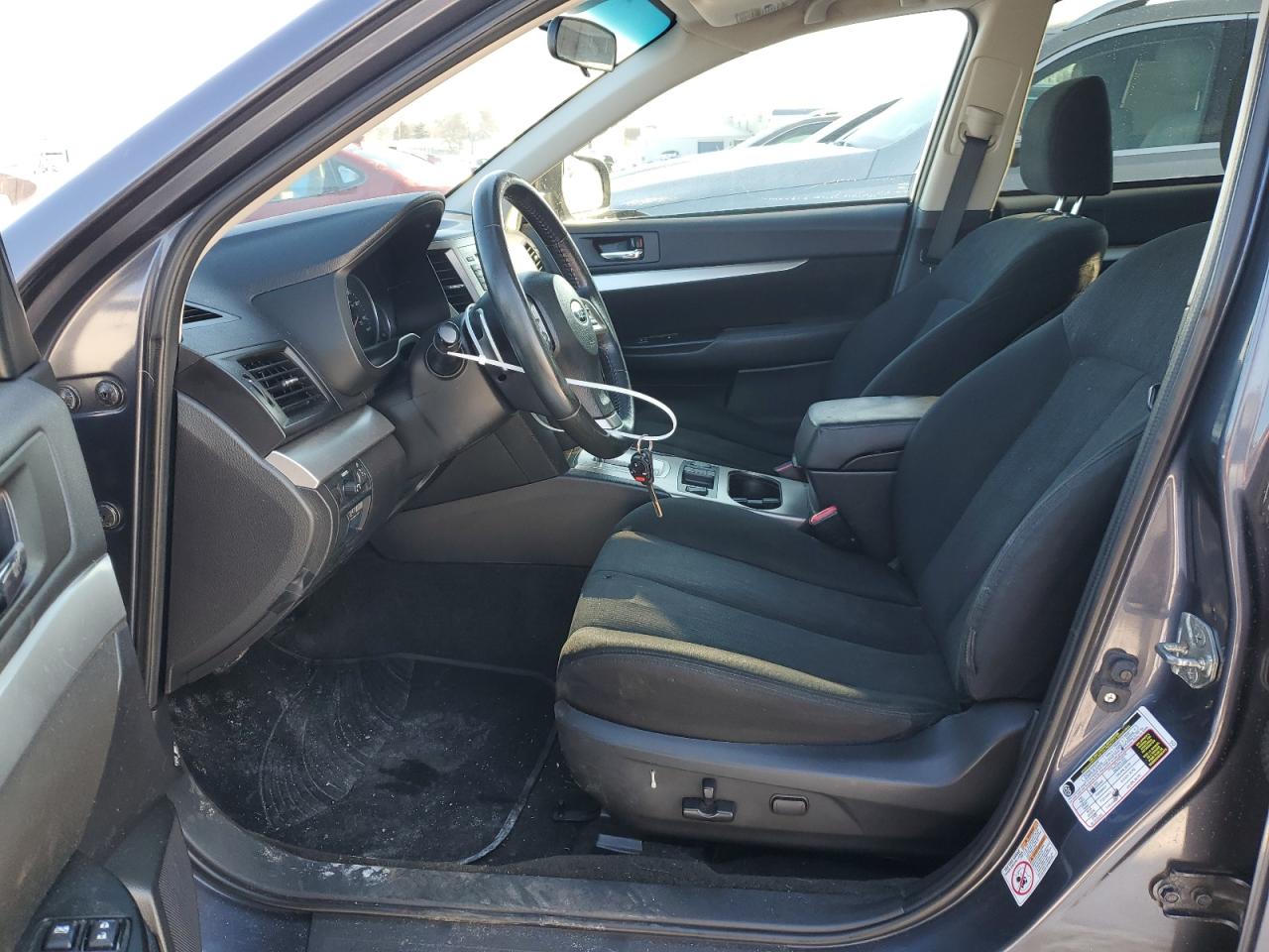 2014 SUBARU OUTBACK - Image 7