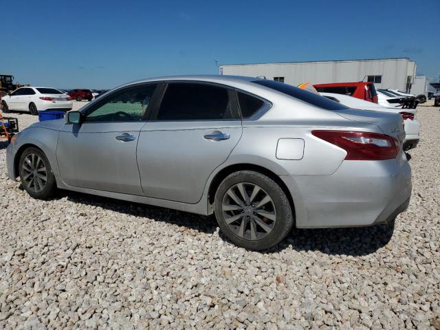 2018 Nissan ALTIMA - Image 2