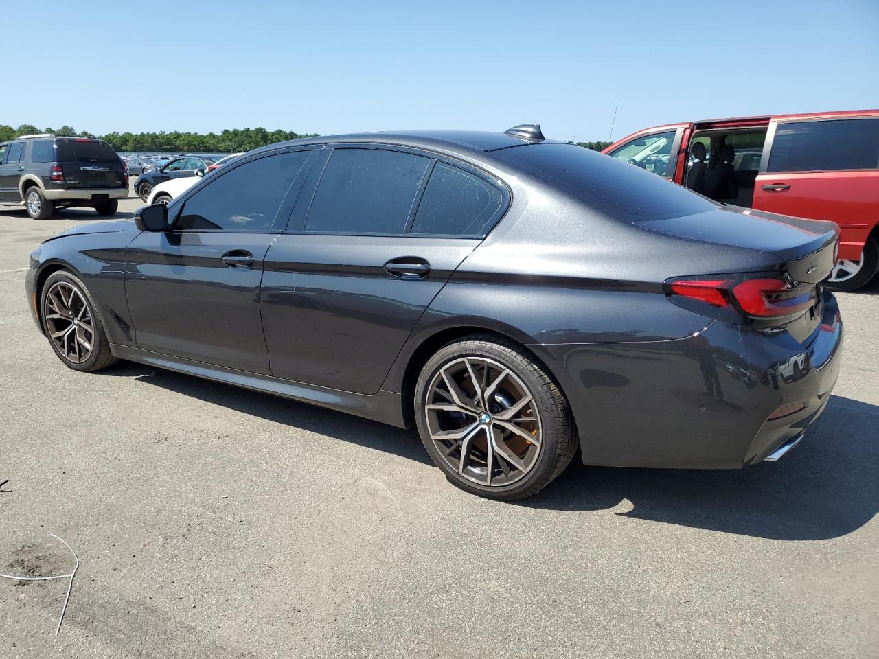 2023 BMW 5 Series - Image 2
