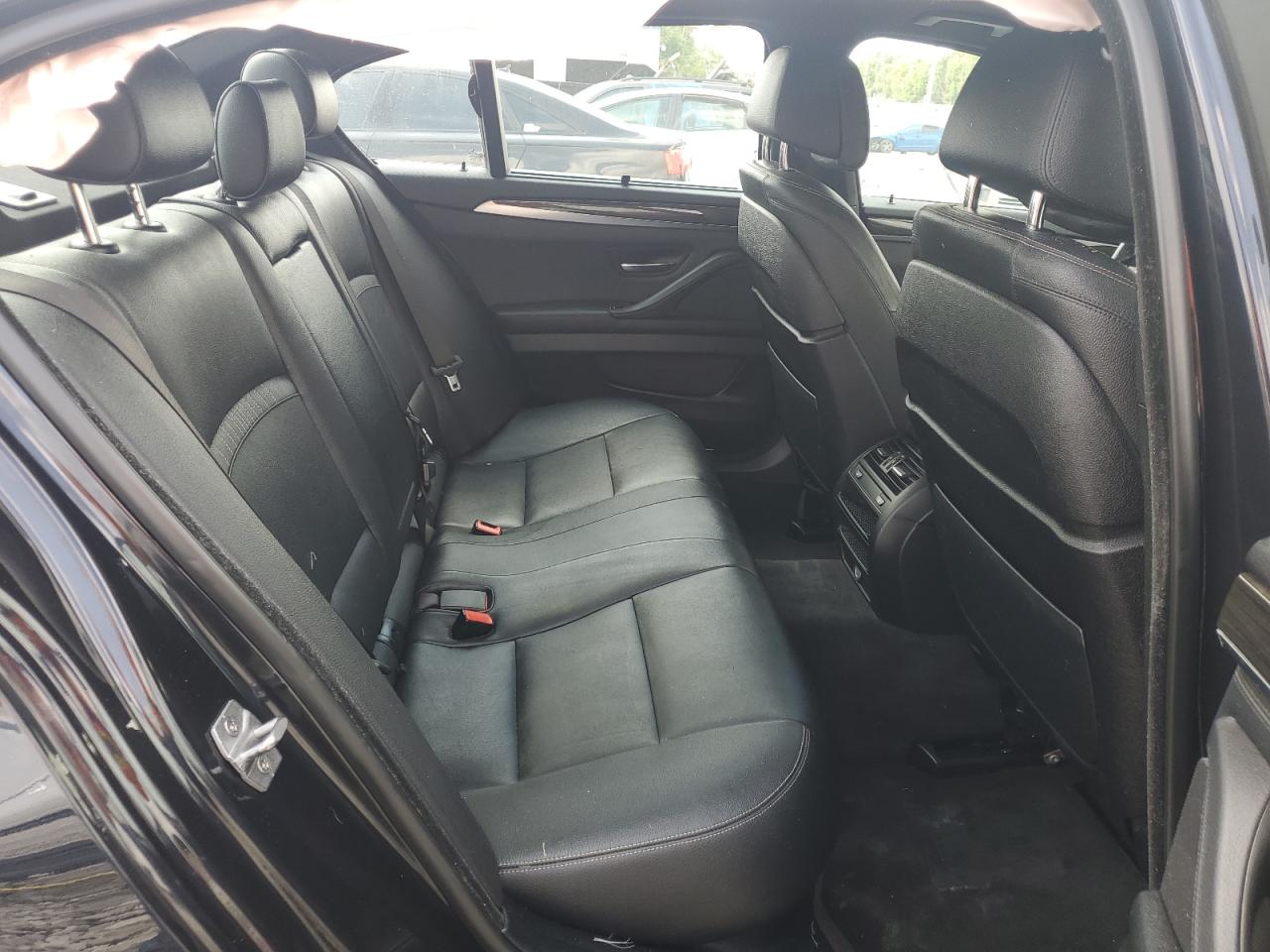 2015 BMW 5 Series - Image 10