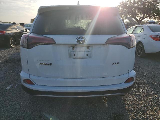 2018 Toyota RAV4 - Image 6