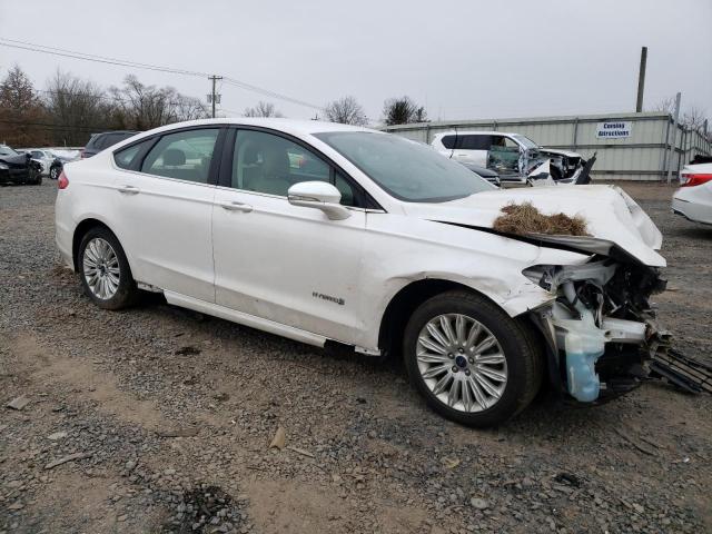 2015 Ford FUSION - Image 4