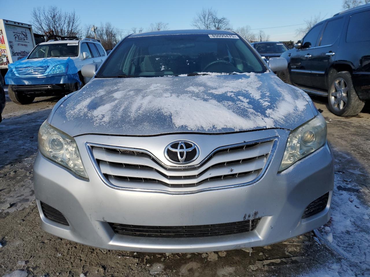 2011 Toyota Camry - Image 5