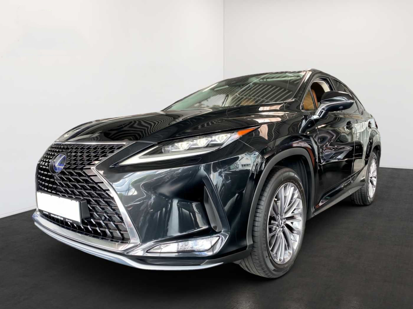 2022 Lexus RX450H - Image 2
