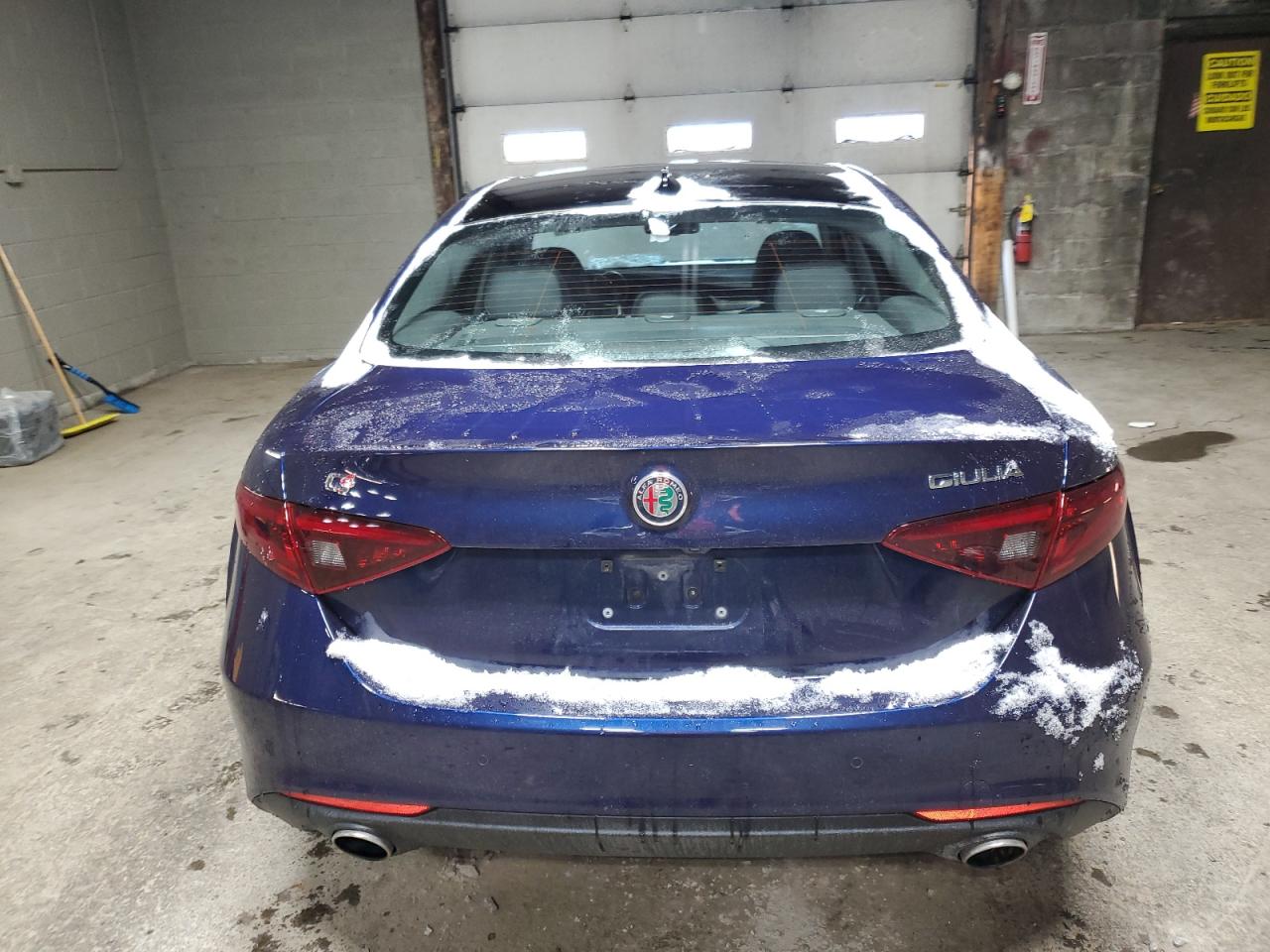 2021 ALFA ROMEO GIULIA - Image 6