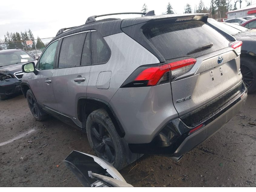 2020 Toyota RAV4 - Image 5
