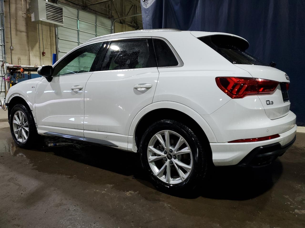 2025 Audi Q3 - Image 2