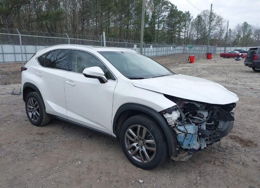 Lexus NX200T