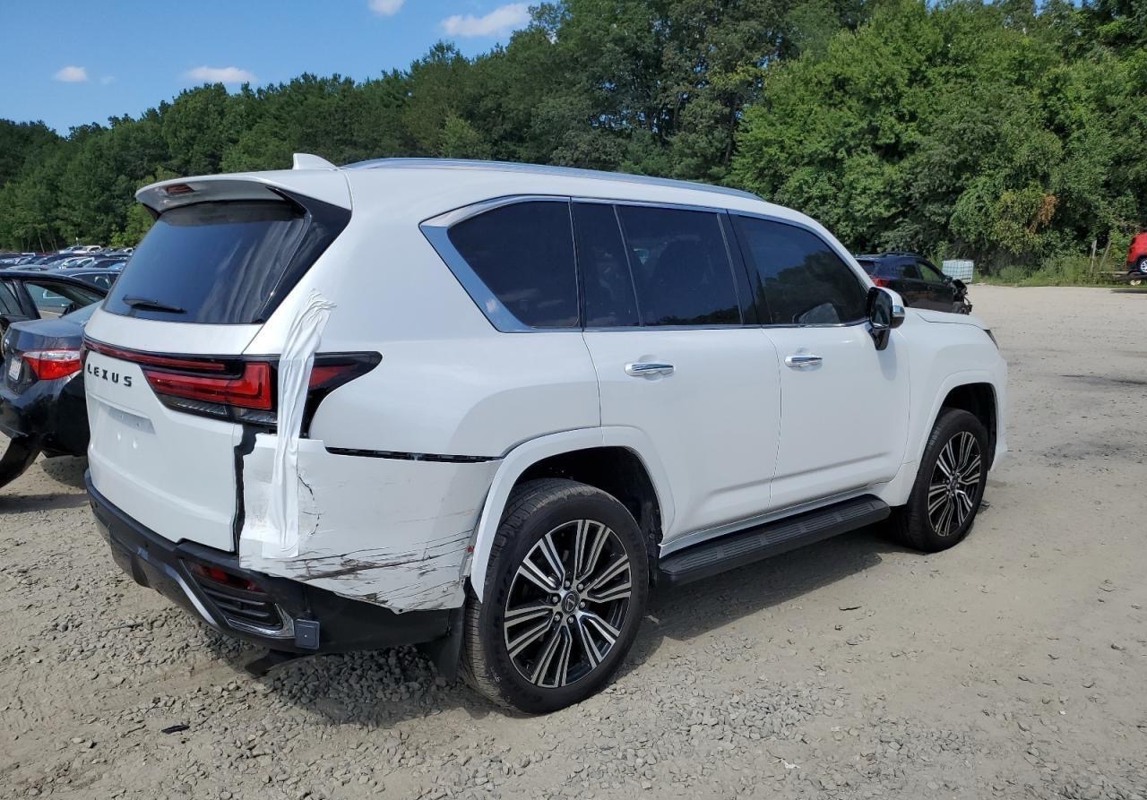 2025 Lexus LX600 - Image 4