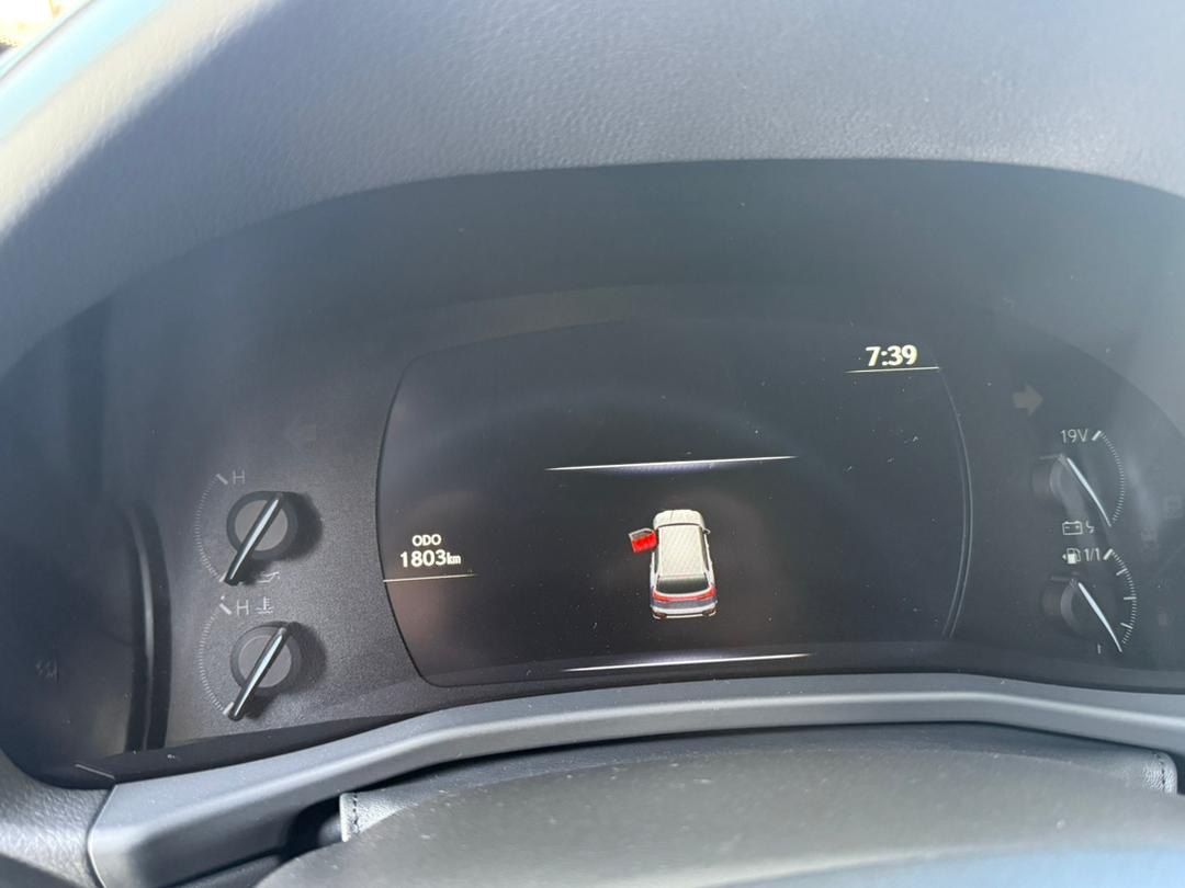 2025 Lexus GX - Image 7