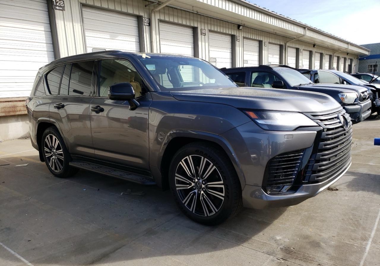 2025 Lexus LX600 - Image 2