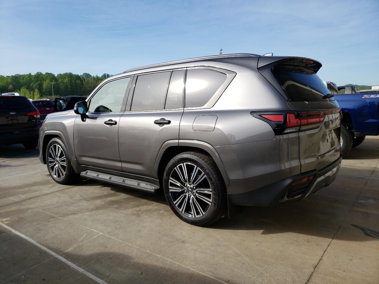 2025 Lexus LX600 - Image 3