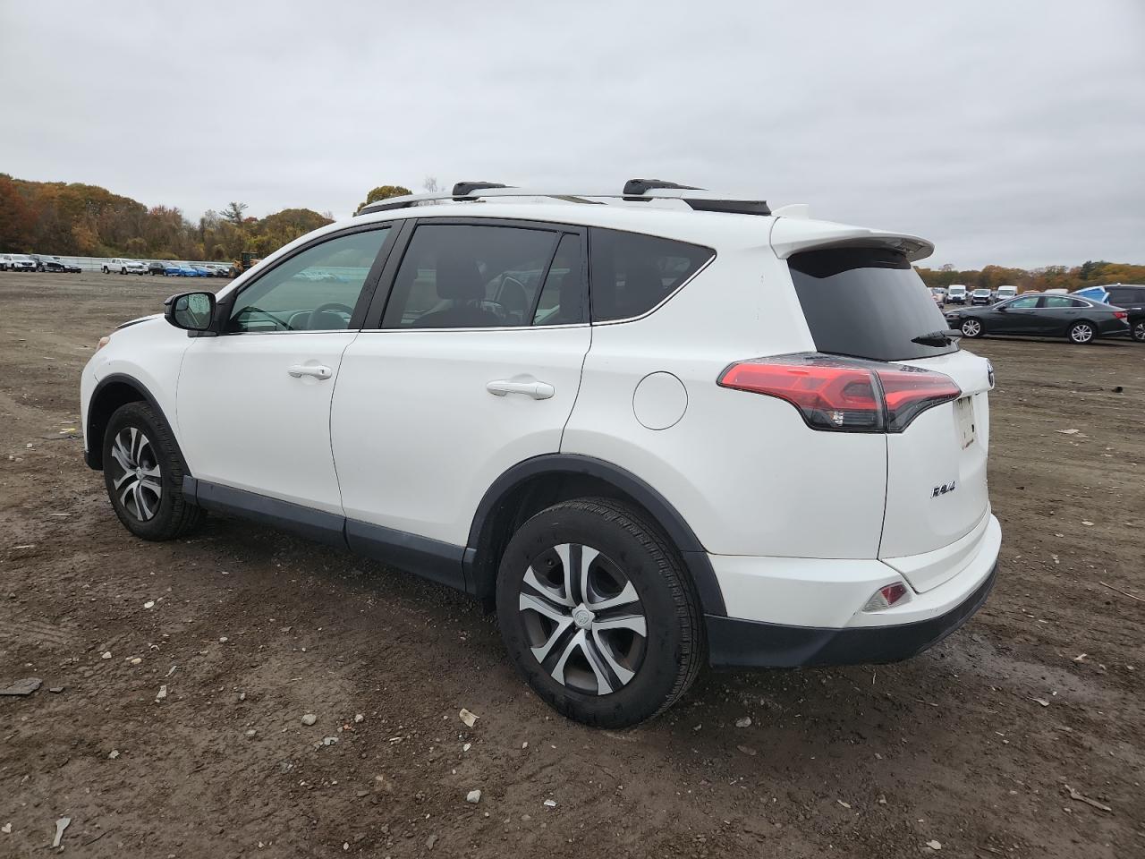 2016 Toyota RAV4 - Image 4