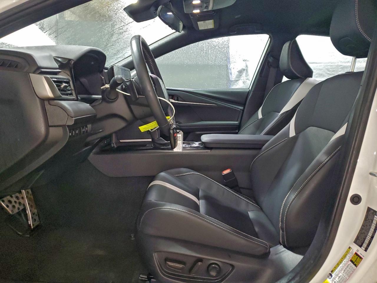 2025 Toyota Camry - Image 5