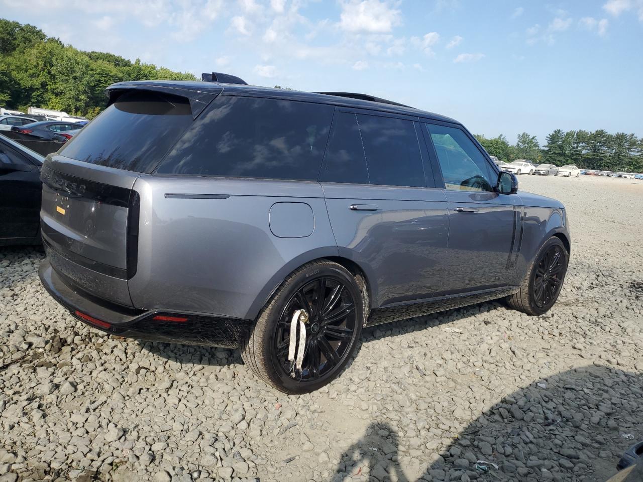 2025 Land Rover Range Rover Autobiography VIN SALKA9B93SA312437 thumbnail 3