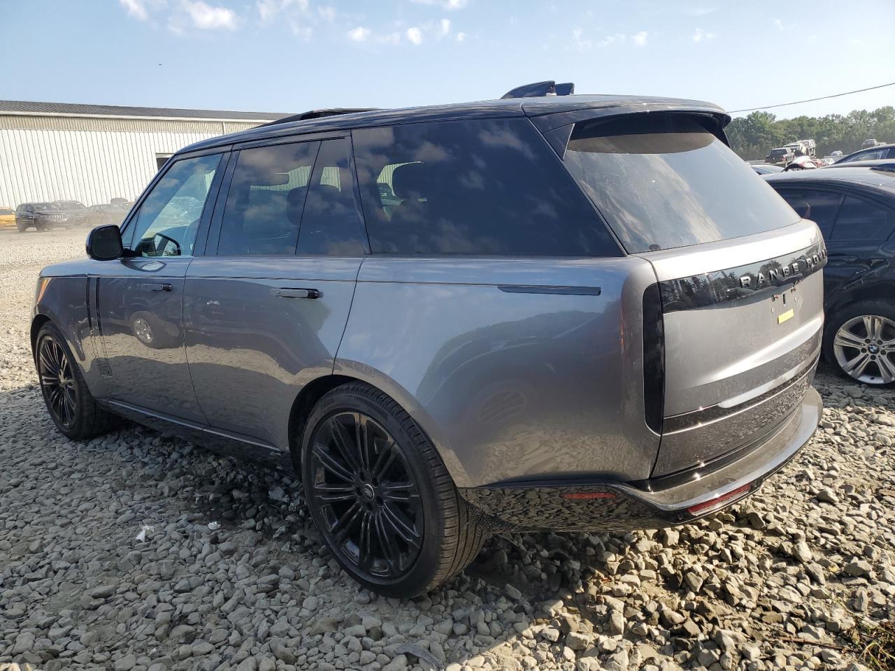2025 Land Rover Range Rover Autobiography VIN SALKA9B93SA312437 thumbnail 4