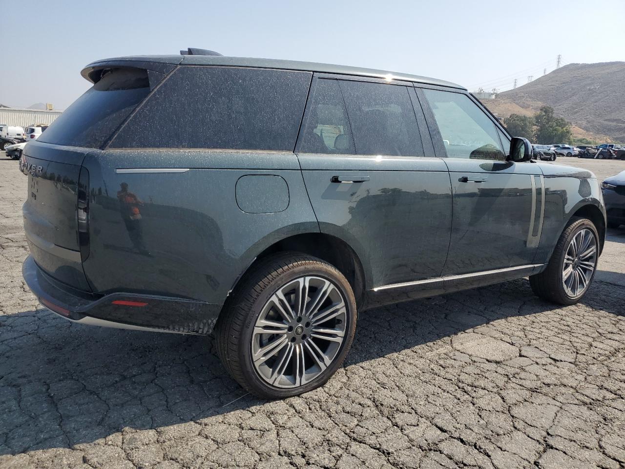 2024 Land Rover Range Rover Vogue - Image 4