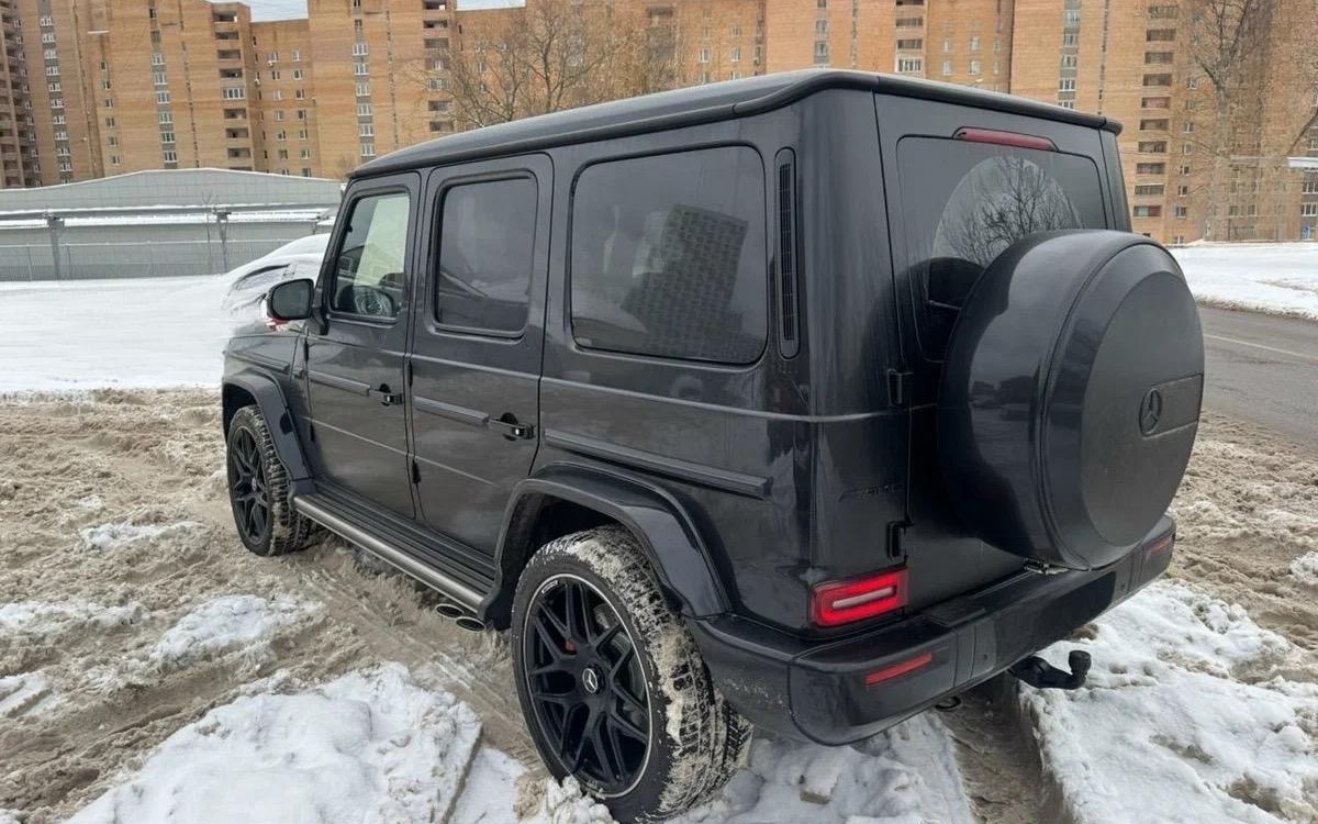 2025 Mercedes-Benz G63 AMG - Image 4