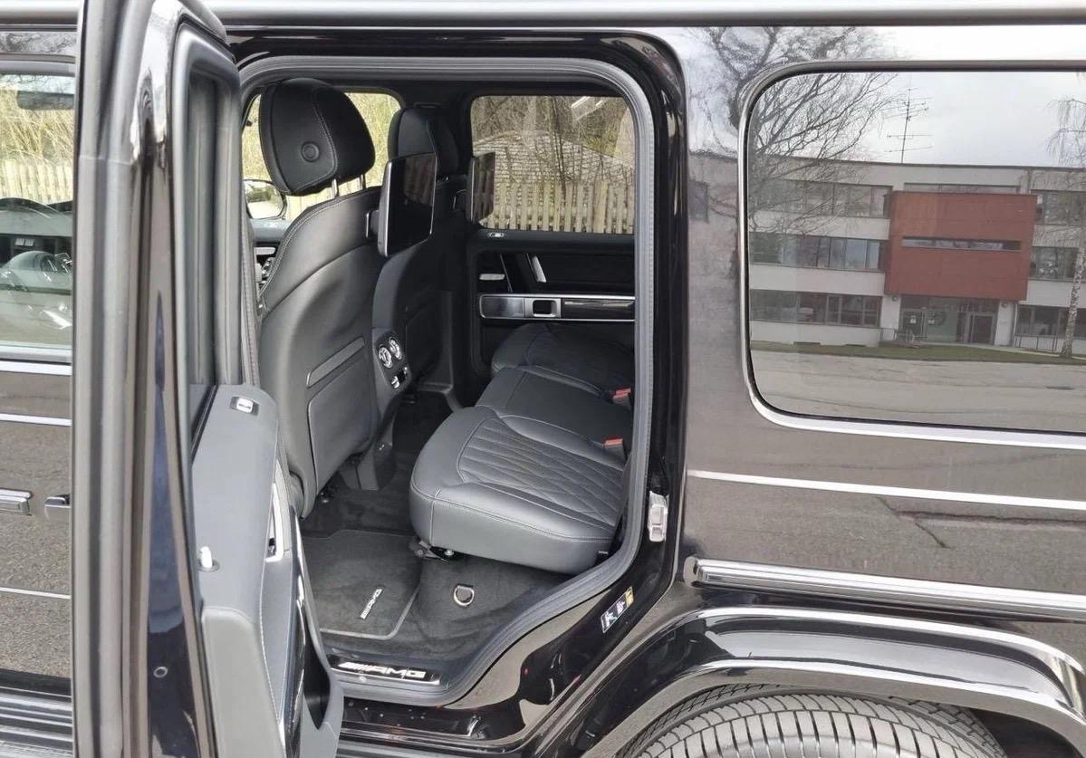 2025 Mercedes-Benz G63 AMG - Image 6