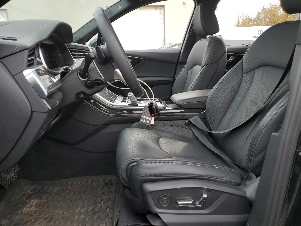 2025 Audi Q7 - Image 5