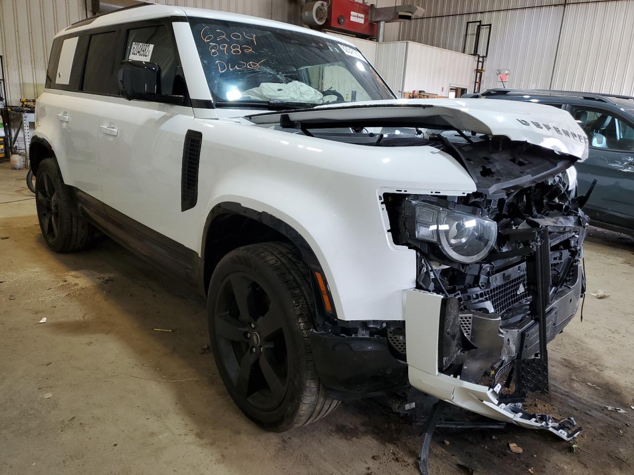 Land Rover Defender 110 X-DYNAMIC HSE