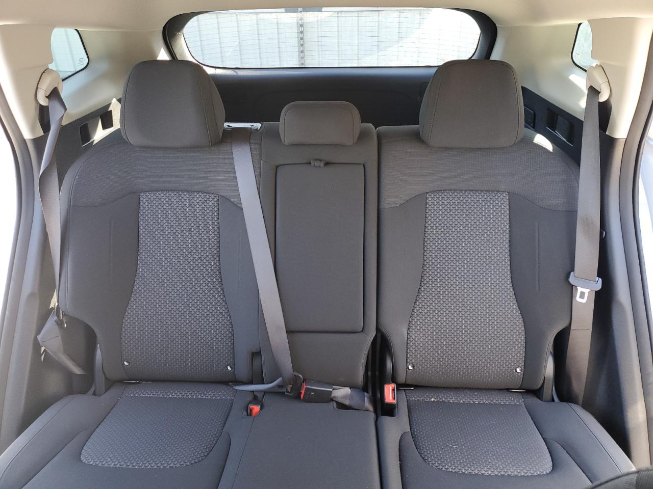 2024 Kia Sportage - Image 10