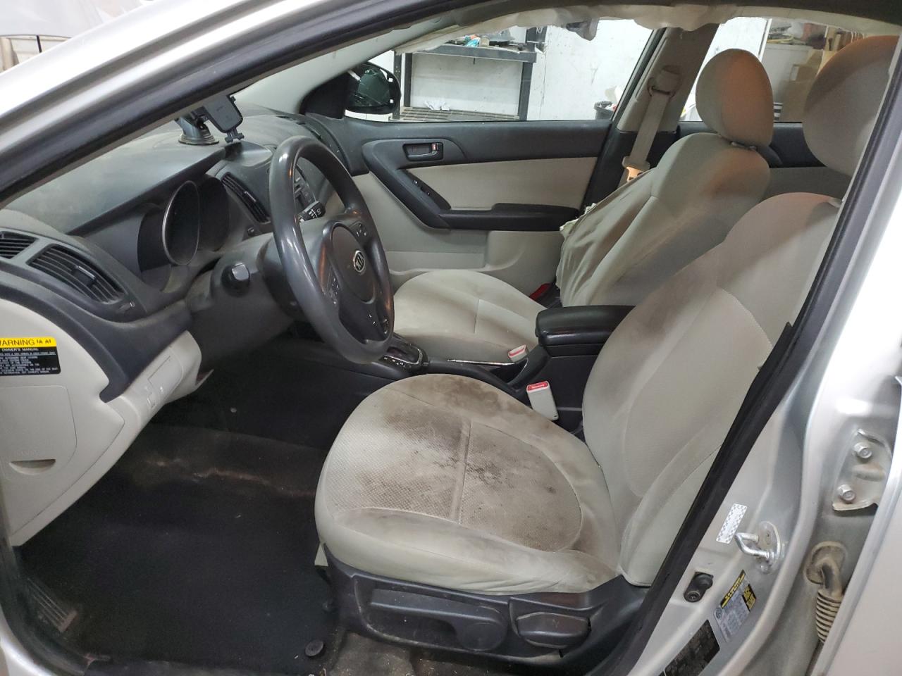2011 KIA FORTE - Image 7