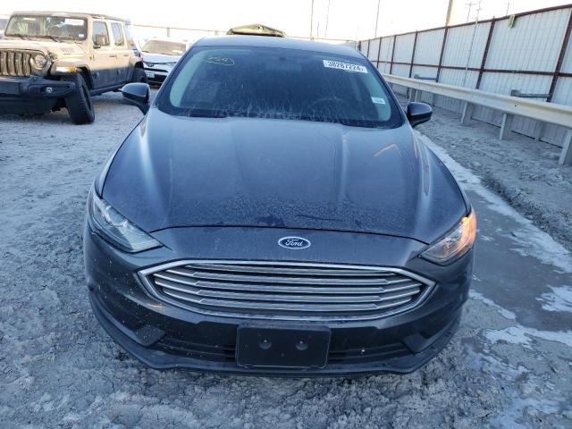 2017 Ford FUSION - Image 5
