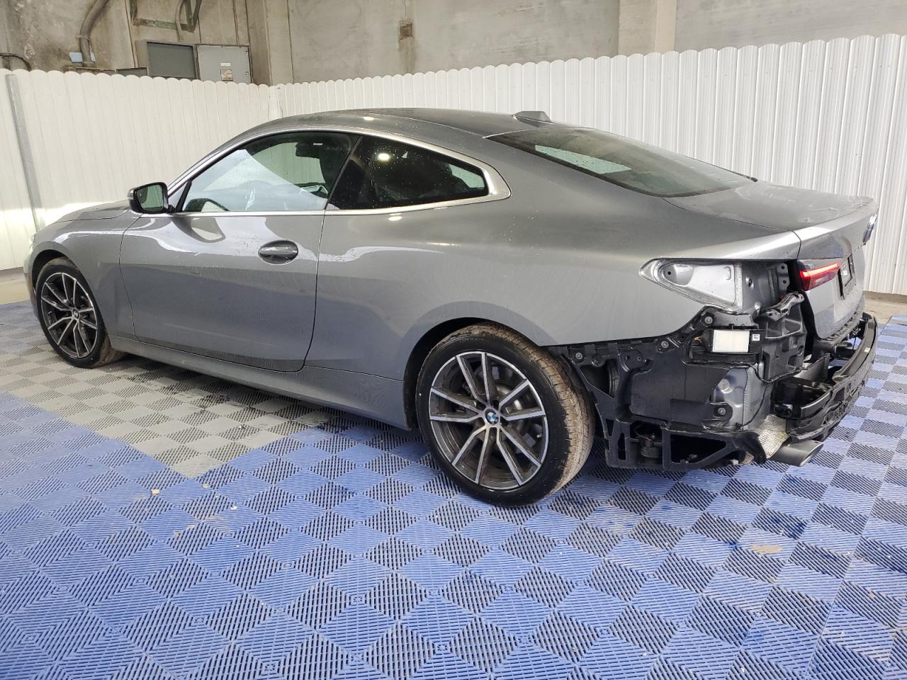 2025 BMW 4 Series - Image 2