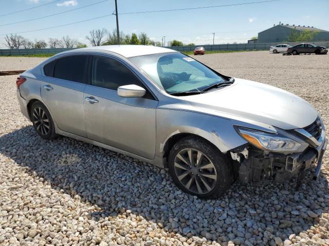 2018 Nissan ALTIMA - Image 4