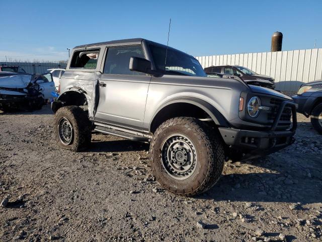 2022 Ford Bronco - Image 4