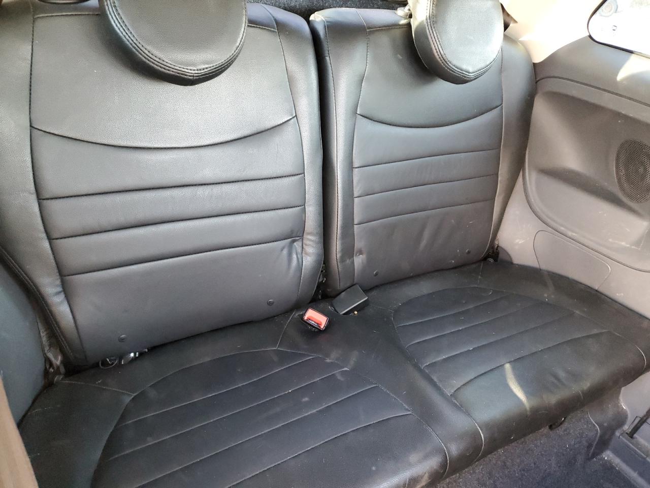 2017 FIAT 500 - Image 10