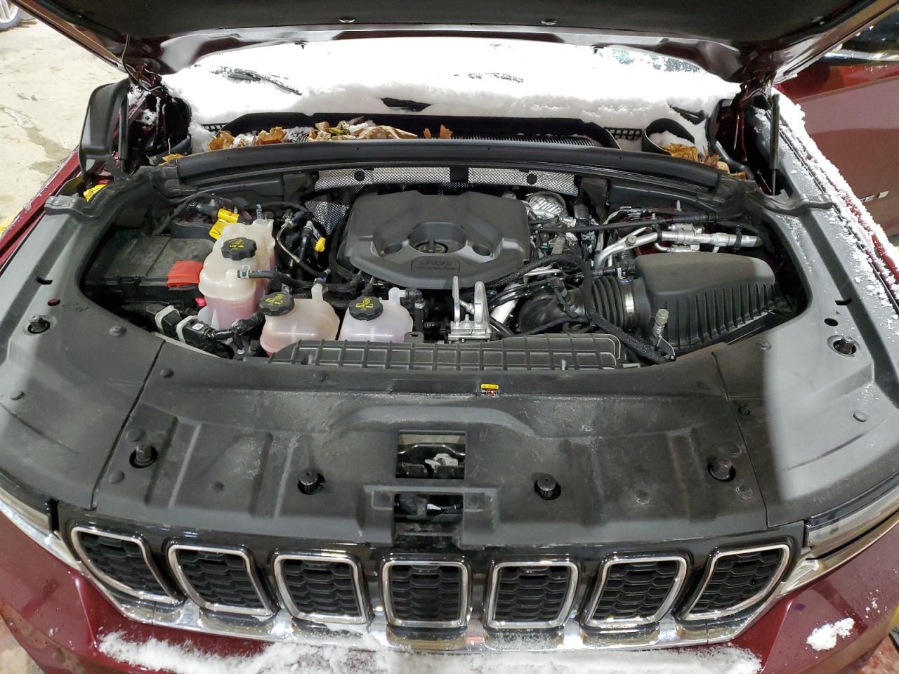 2024 Jeep Grand Cherokee - Image 12