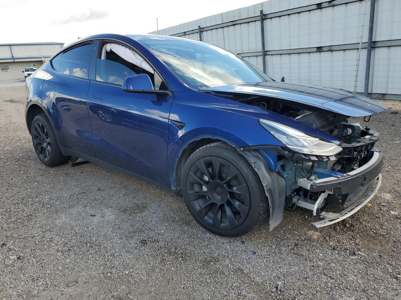 2022 TESLA MODEL Y BLUE - Image 4