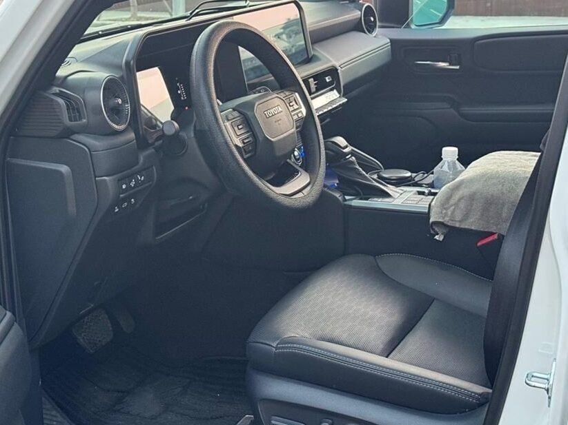 2024 Toyota Land Cruiser Prado - Image 6