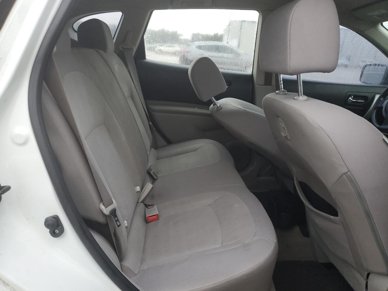 2013 NISSAN ROGUE WHITE - Image 11