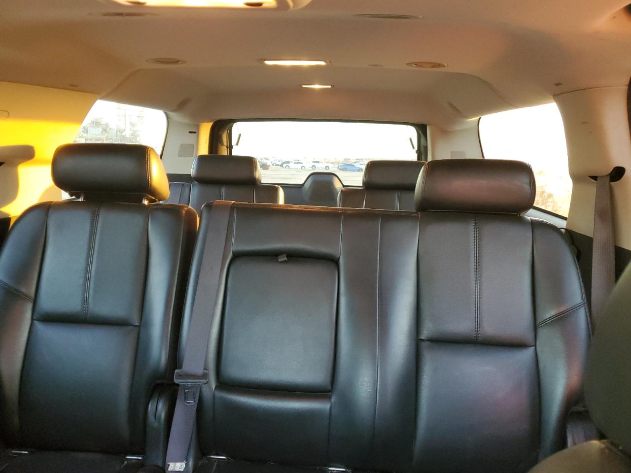 2007 CHEVROLET SUBURBAN - Image 10