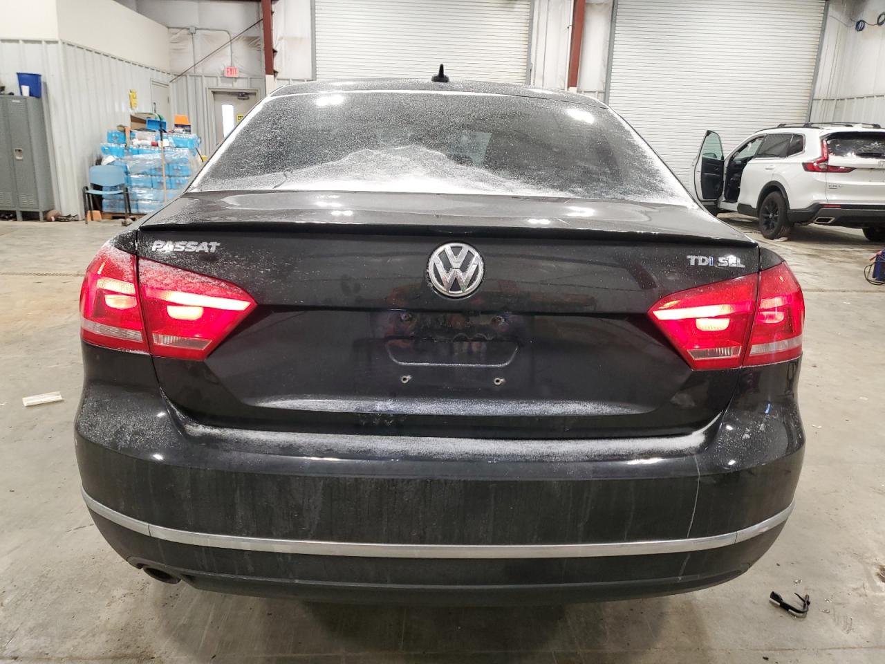 2014 Volkswagen Passat - Image 6