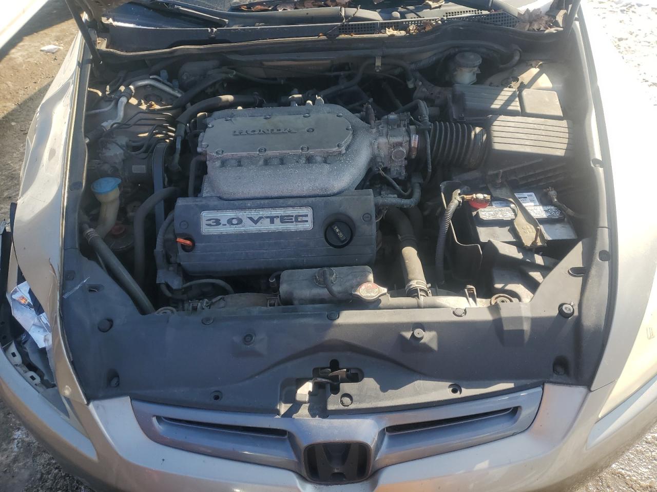 2004 Honda Accord - Image 11