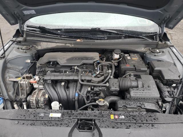 2022 Hyundai Elantra - Image 11