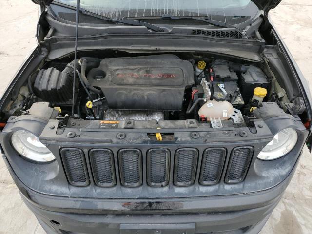2017 Jeep RENEGADE - Image 11