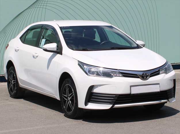 2018 Toyota Corolla - Image 3