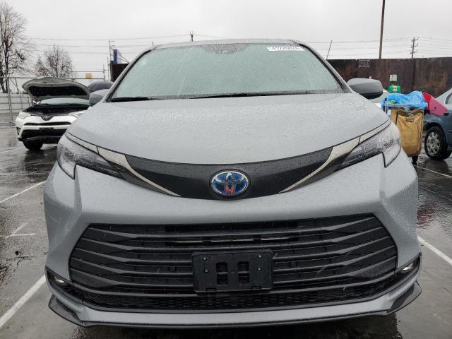 2022 Toyota SIENNA - Image 5
