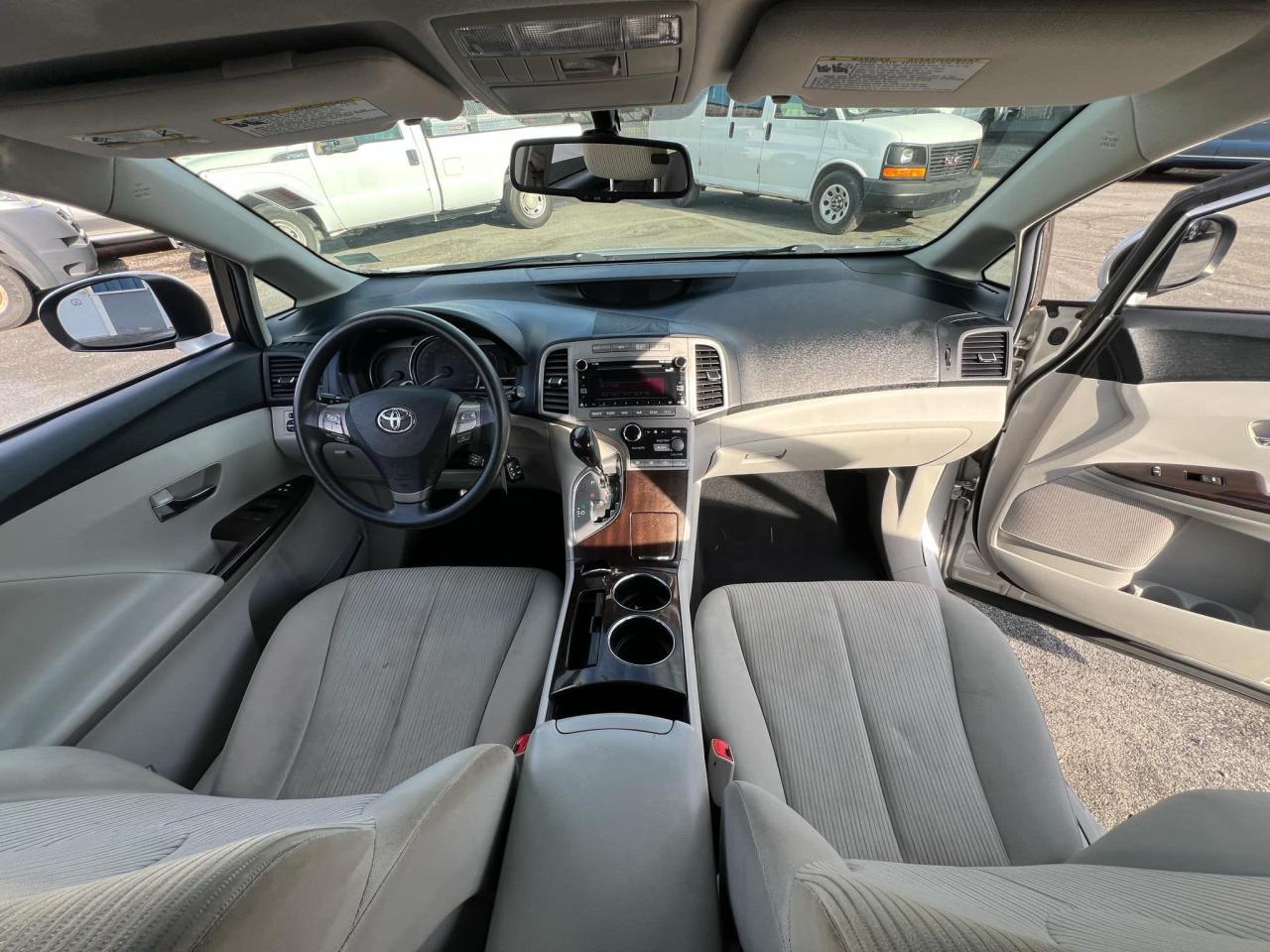 2012 TOYOTA VENZA - Image 9
