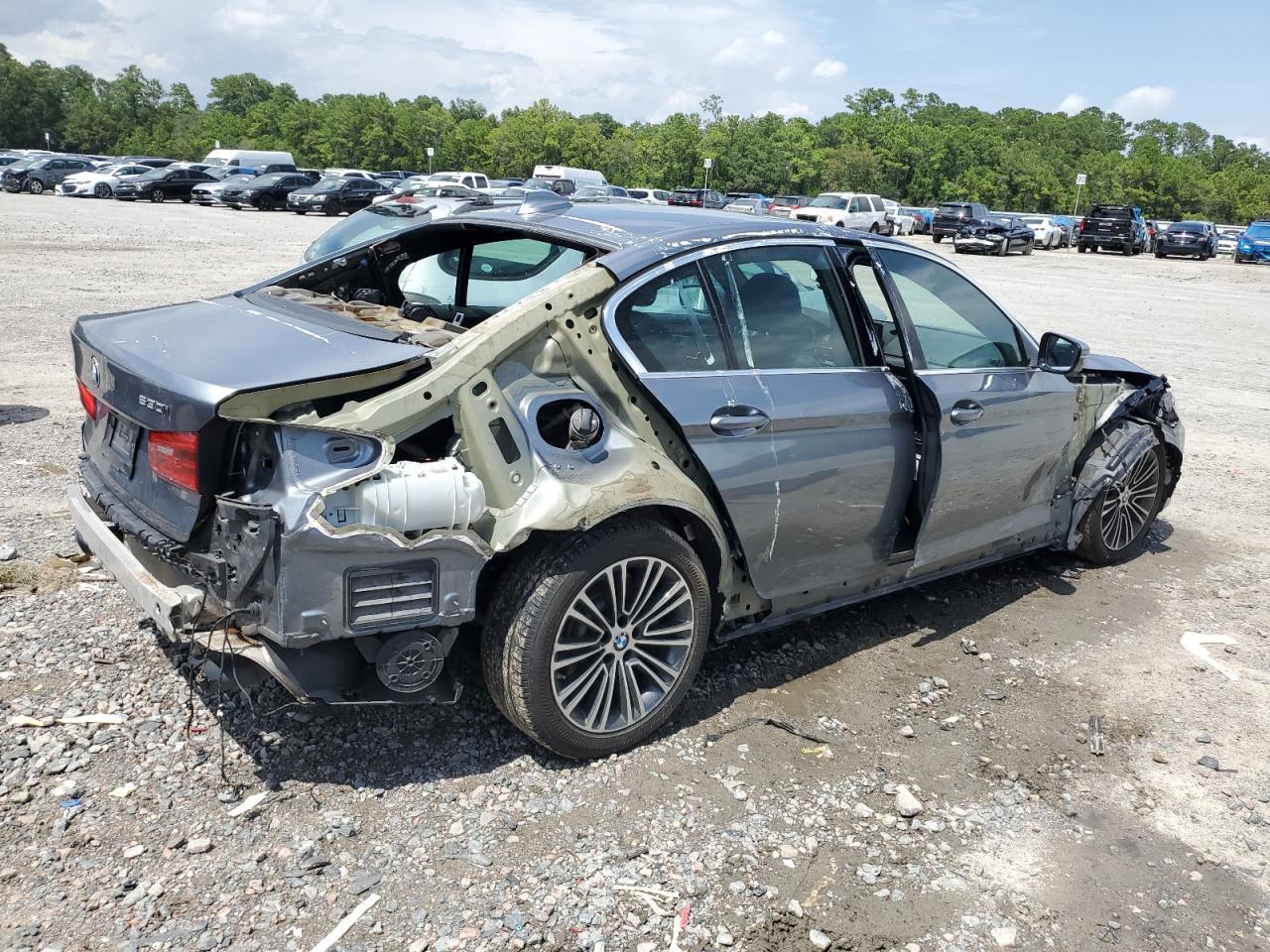 2019 BMW 5 Series - Image 3